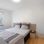 Haus 33