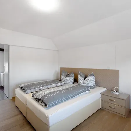 Haus 33 Semesterbostad